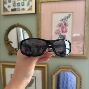 black sports sunglasses